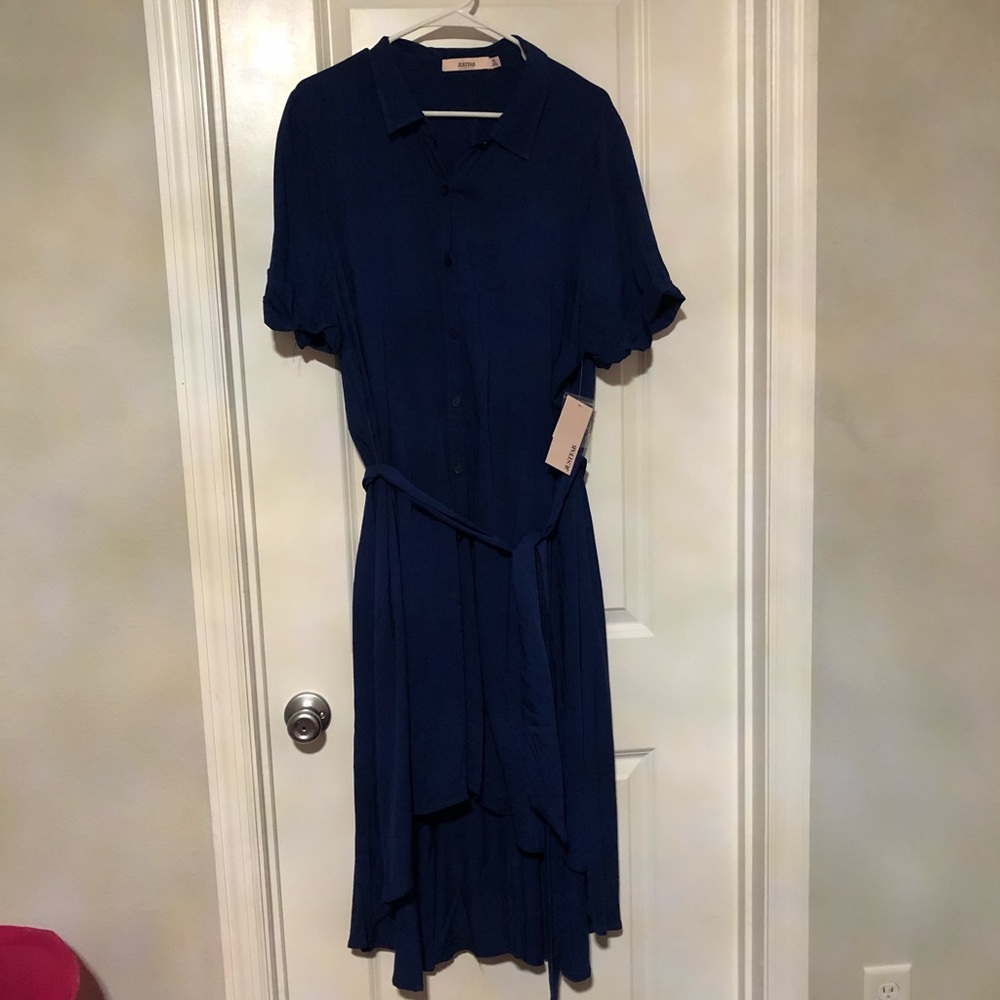 Dress - Picture 2 of 5